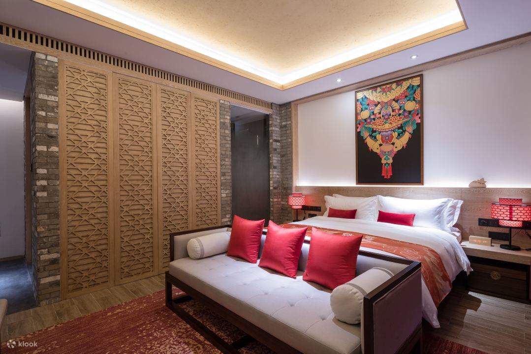 [Inside Gankeng Ancient Town/Directly reach Futian Port Line 10] Shenzhen OCT Gankeng Ancient Town - Phoenix Hakka Hotel Accommodation Package